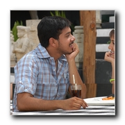 Azhagai Irukirai Bayamai Irukirathu Photo Gallery